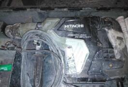 Location outil Burineur perforateur Électrique Hitachi près de Pannecé