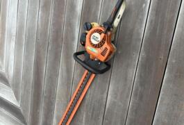 Location outil Taille haie Thermique Stihl près de Fontenilles