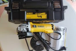 Location outil Meuleuse Électrique Dewalt près de Grandvilliers