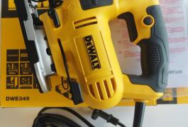 Location outil Scie sauteuse Filaire Dewalt près de Grandvilliers