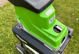 Location outil Broyeur de végetaux Électrique Stihl près de Saint-Grégoire