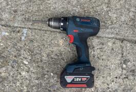 Location outil Perceuse Sans-fil Bosch pro près de Vulbens