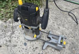 Location outil Défonceuse à bois Électrique Fartools près de Vulbens