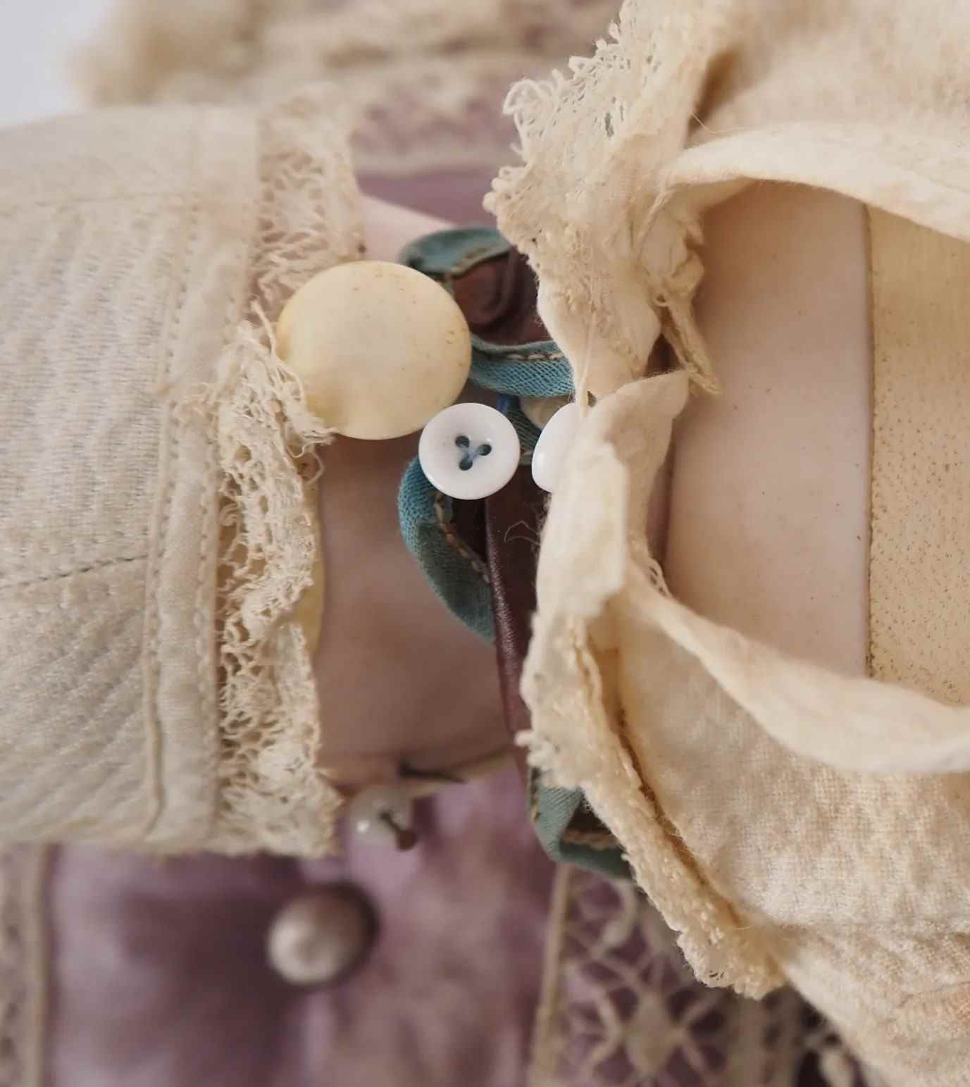 Premier systeme avec bouton en ivoire