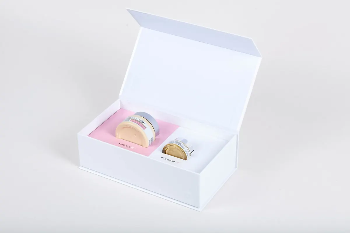 Boîte rigide personnalisée L'Oréal, ouverte, fabrication Smartpack