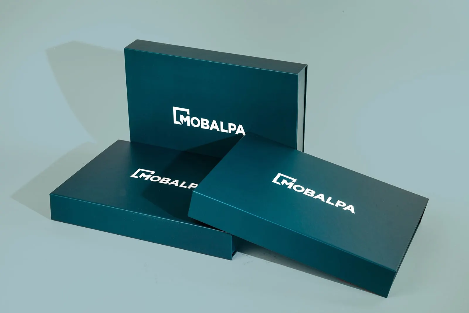 Boîte rigide personnalisée Mobalpa, fabrication Smartpack