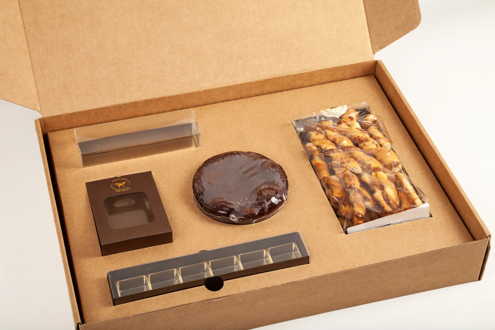 Boîte carton personnalisée à oreilles Novopack, fabrication Smartpack