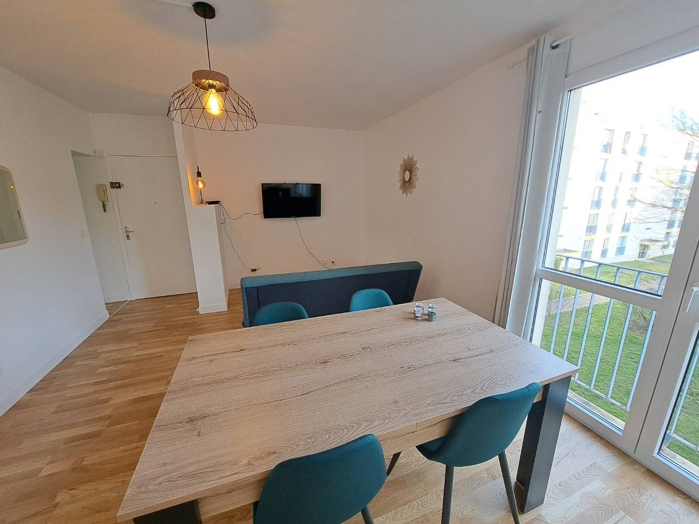 Logement entier pour 4 personnes de 78m² Orly 98436 | Studapart