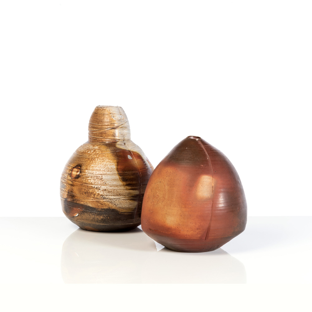 Lot 173 - Eric Astoul (né en 1954) Série de deux vases
