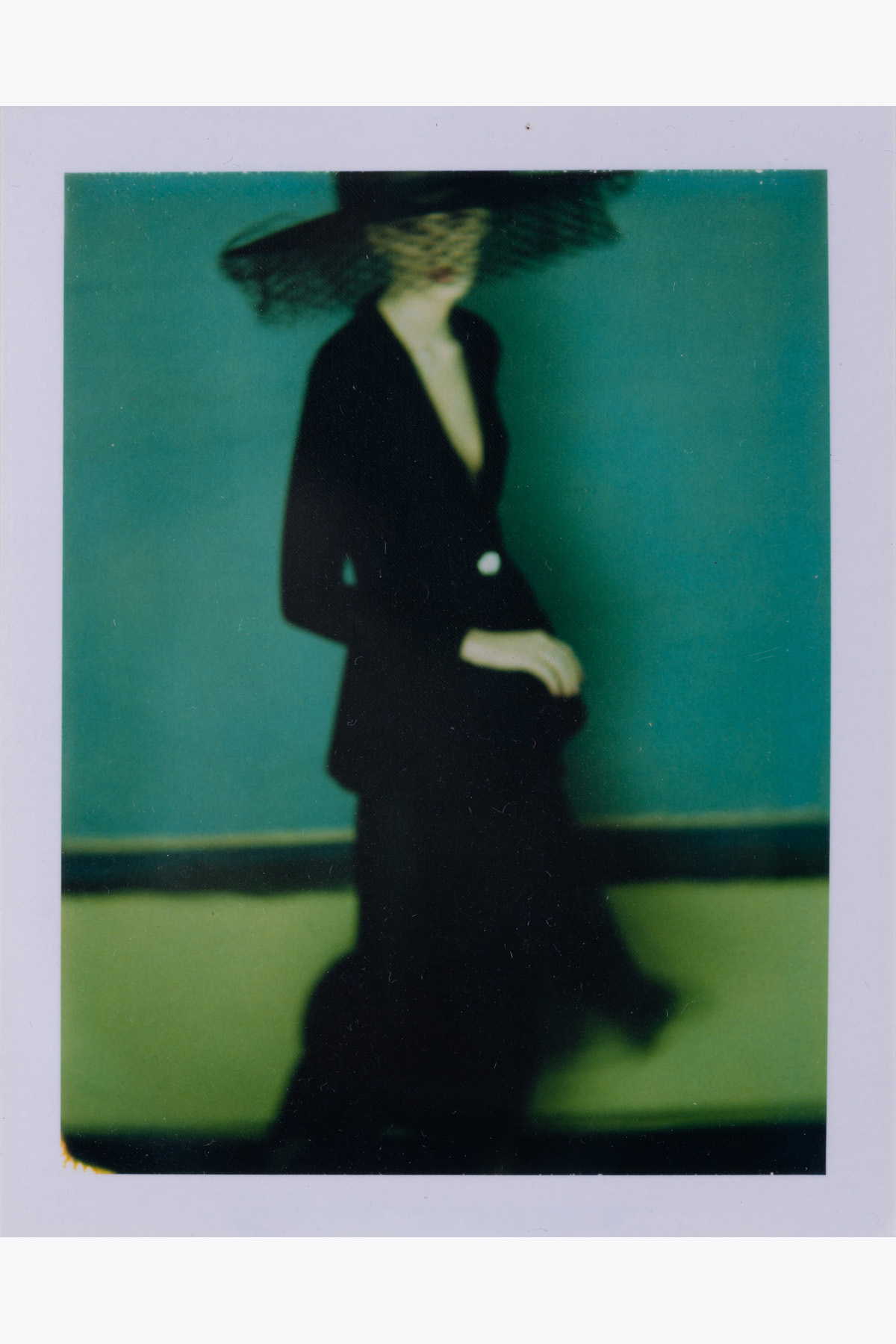 e*m様 【Now and Then】　Ｓarah Moon 半額に値下げしまし Sarah Moon: Now and Then - Sarah Moon | moom bookshop - 攝影