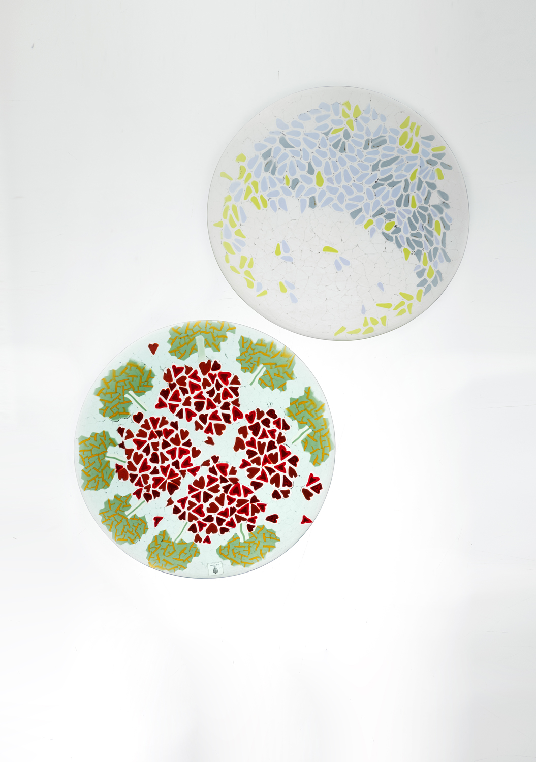 Laura de Santillana (1955-2019) Assiette Estimation : 1000 / 1500 €