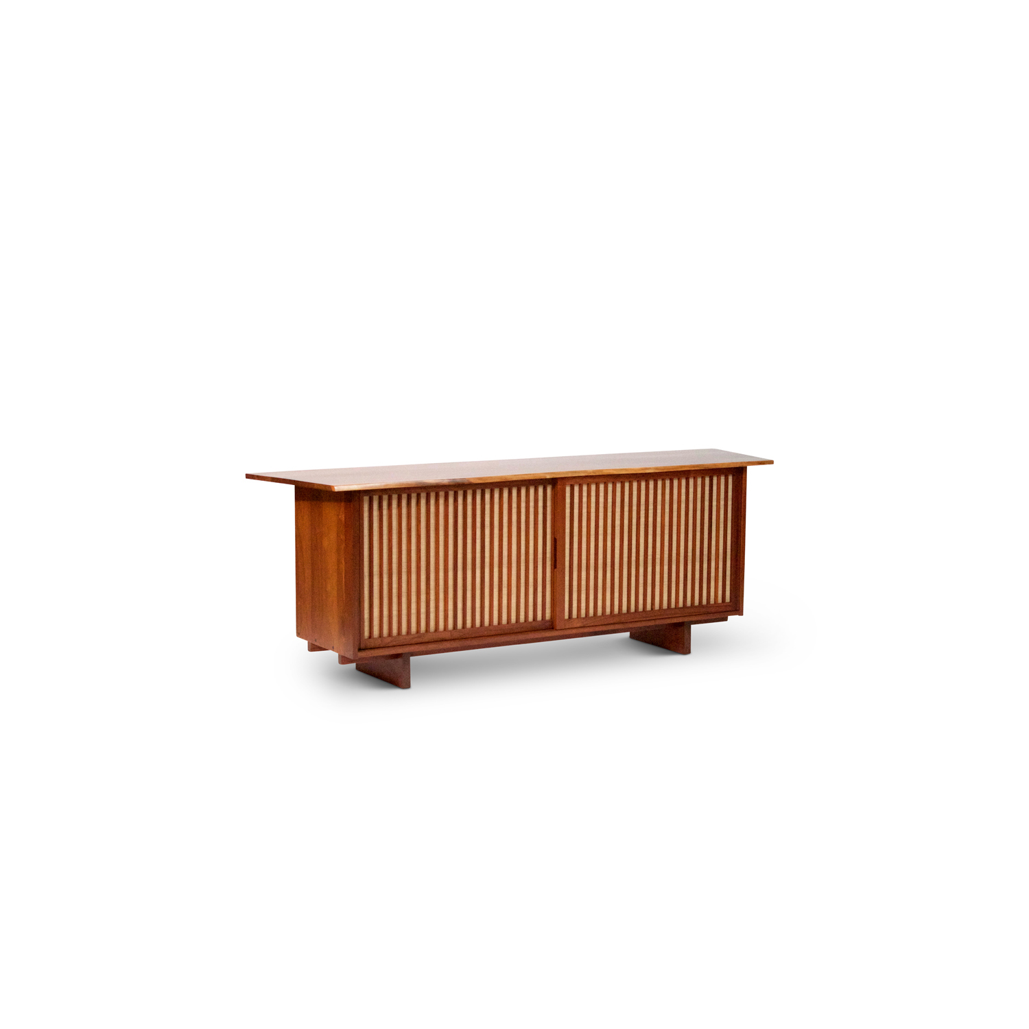 George Nakashima (1905-1990) Cabinet &agrave; deux portes coulissantes - Pi&egrave;ce unique