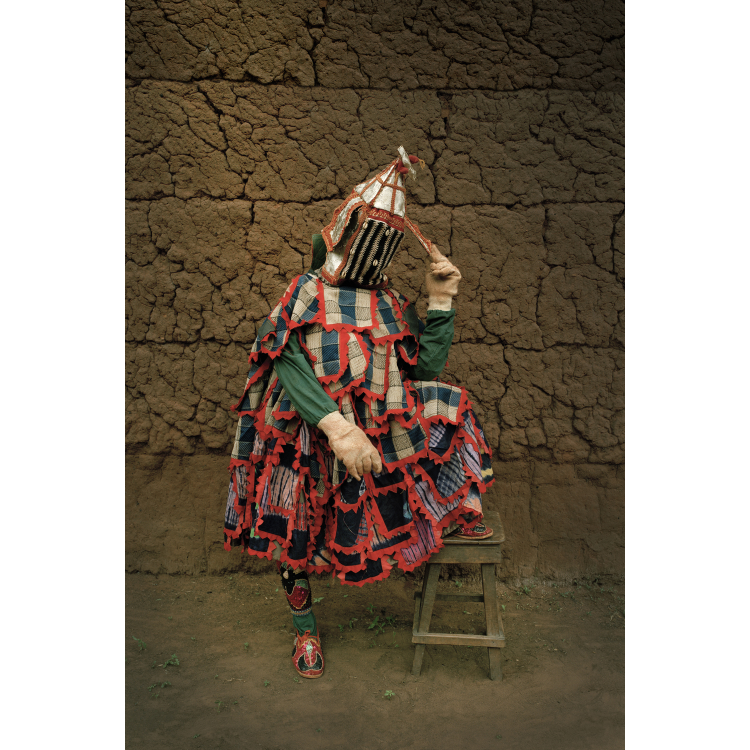 Léonce Raphael Agbodjelou (né en 1965, Bénin) Untitled (Egungun series), 2012