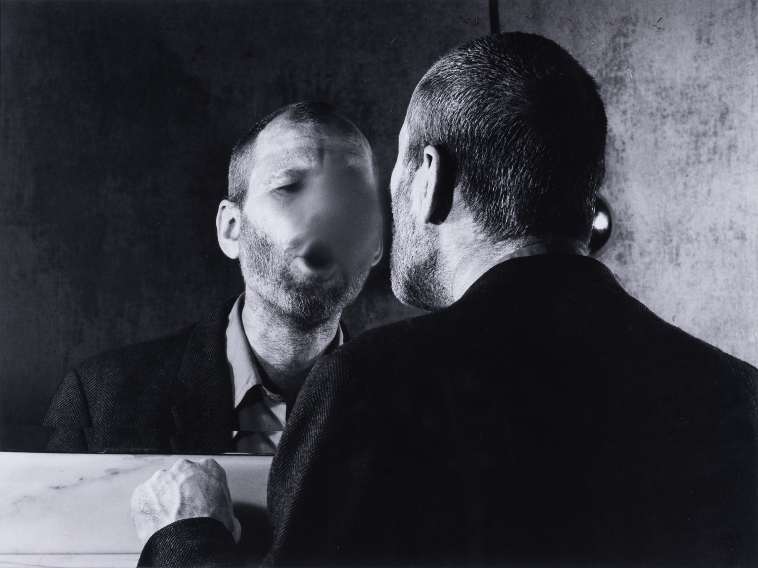 Dieter Appelt (né en 1935) Autoportrait-The mark of the Mirror Breathing Makes, 1978