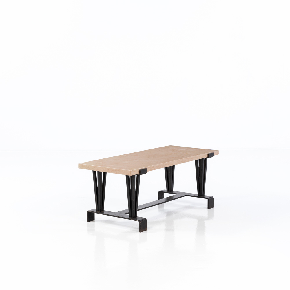 Lot 127 - Marc du Plantier (1901-1975) , attribué à Table basse