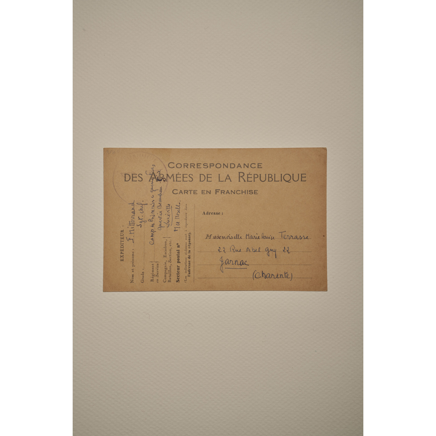 MITTERRAND, Fran&ccedil;ois Carte autographe sign&eacute;e &agrave; Marie-Louise Terrasse, dite Catherine Langeais Lun&eacute;ville, 28 juillet 1940