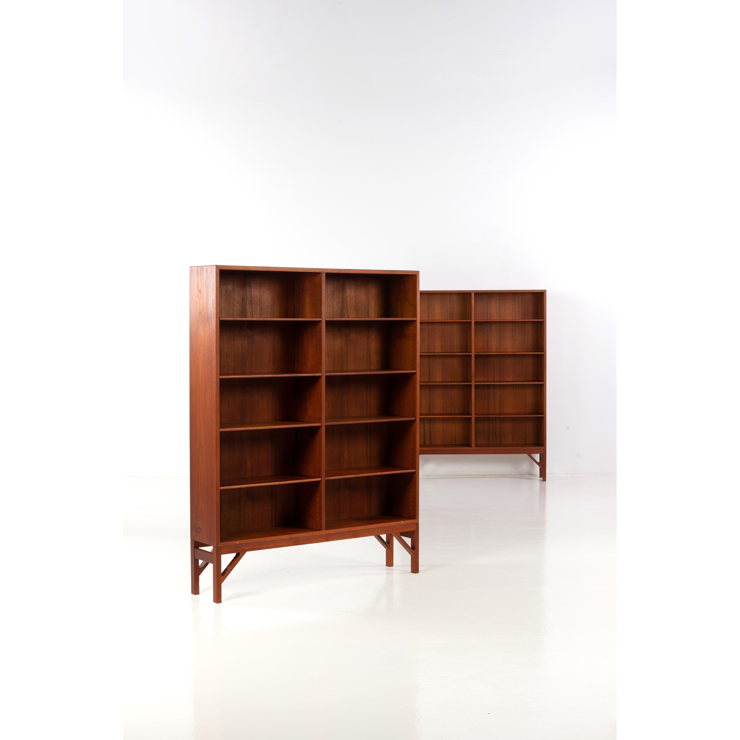 Børge Mogensen (1914-1972) Paire de bibliothèques