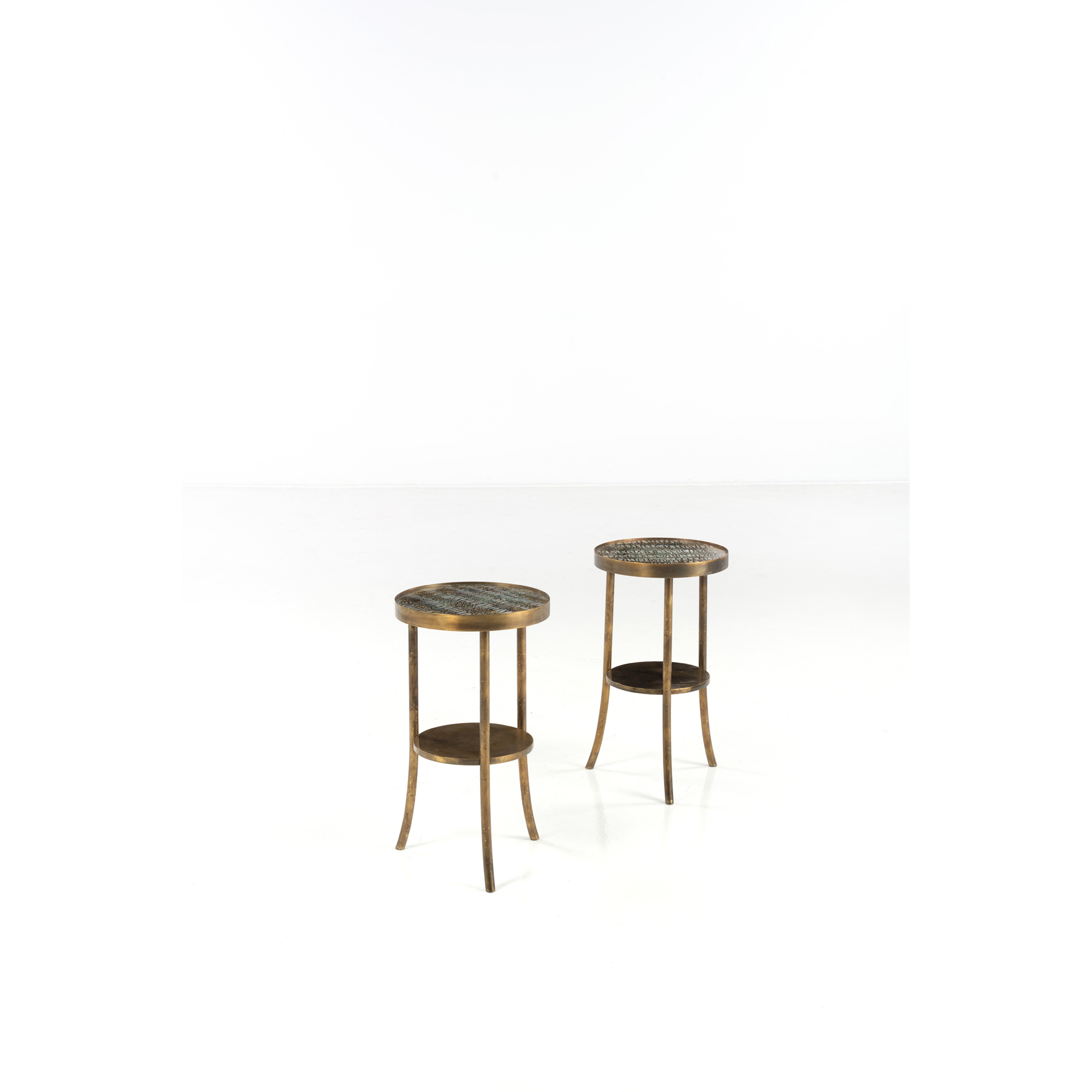 Philip (1907-1987) et Kelvin Laverne (né en 1937) Eternal Forest - Pièce unique - Paire de tables d'appoint