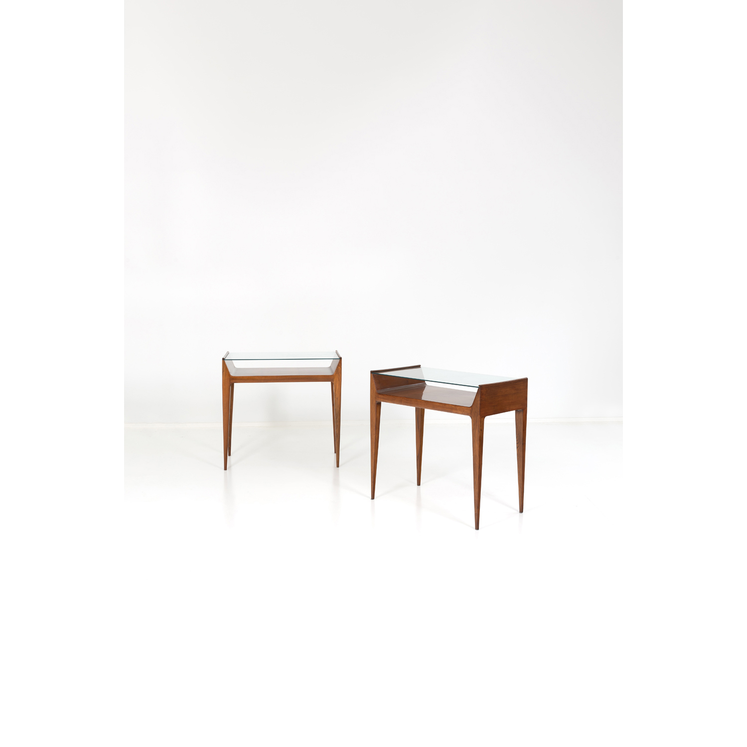 Gio Ponti (1891-1979) Paire de tables d'appoint