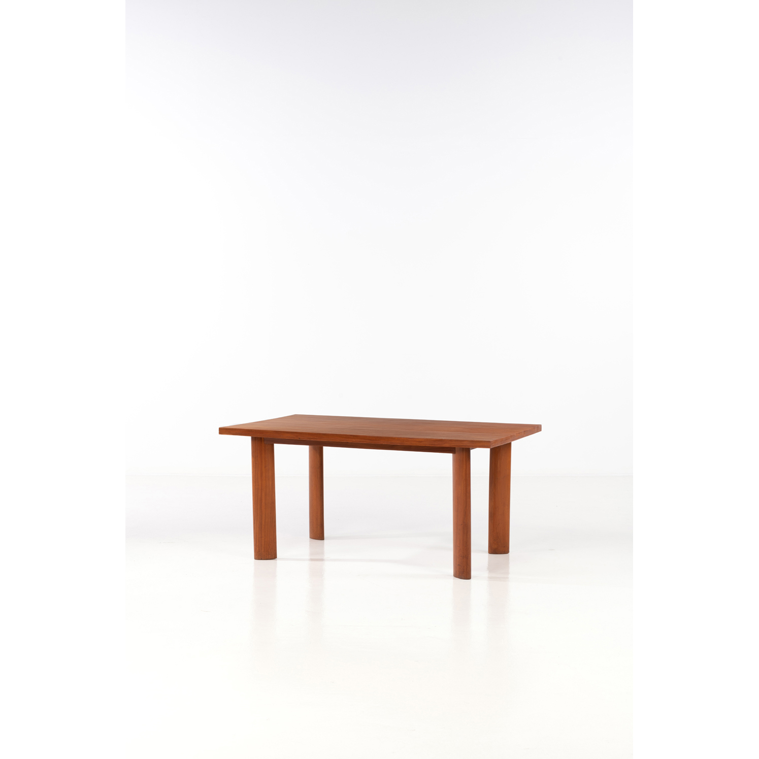 Joaquim Tenreiro (1906-1992) Table de salle à manger Estimation : 10000 / 15000 € Joaquim Tenreiro (1906-1992)  Table de salle à manger  Bois de peroba 