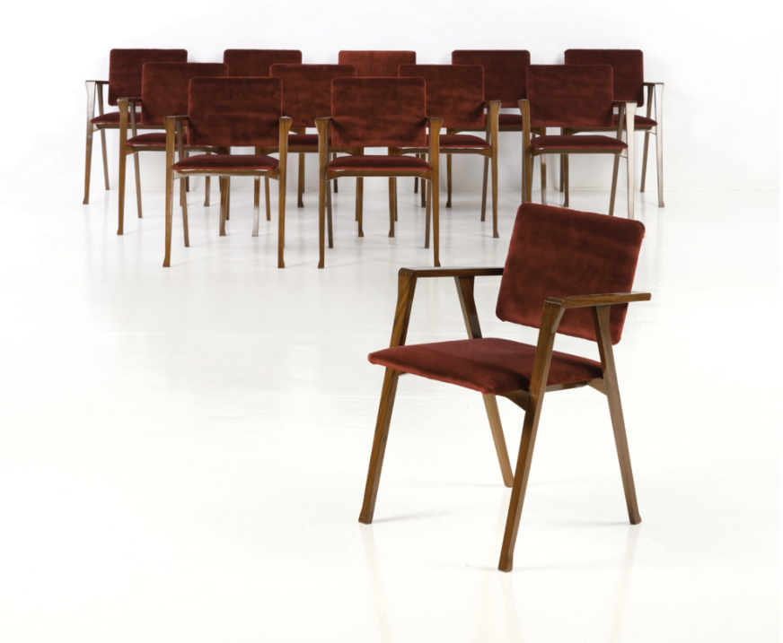 Franco Albini (1905-1977)  Luisa  Suite de douze fauteuils  Bois, métal et textile  Edition Cassina  Date de création: vers 1955 