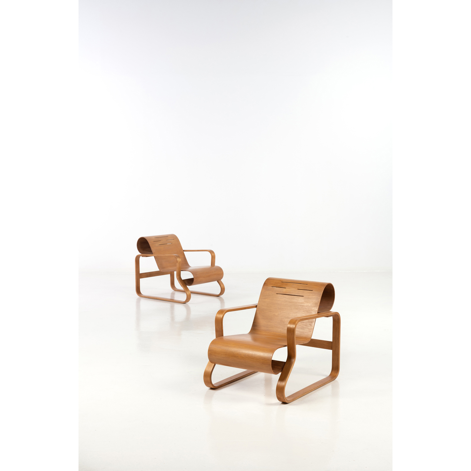 Alvar Aalto (1898-1976) Modèle 41 dit Paimio