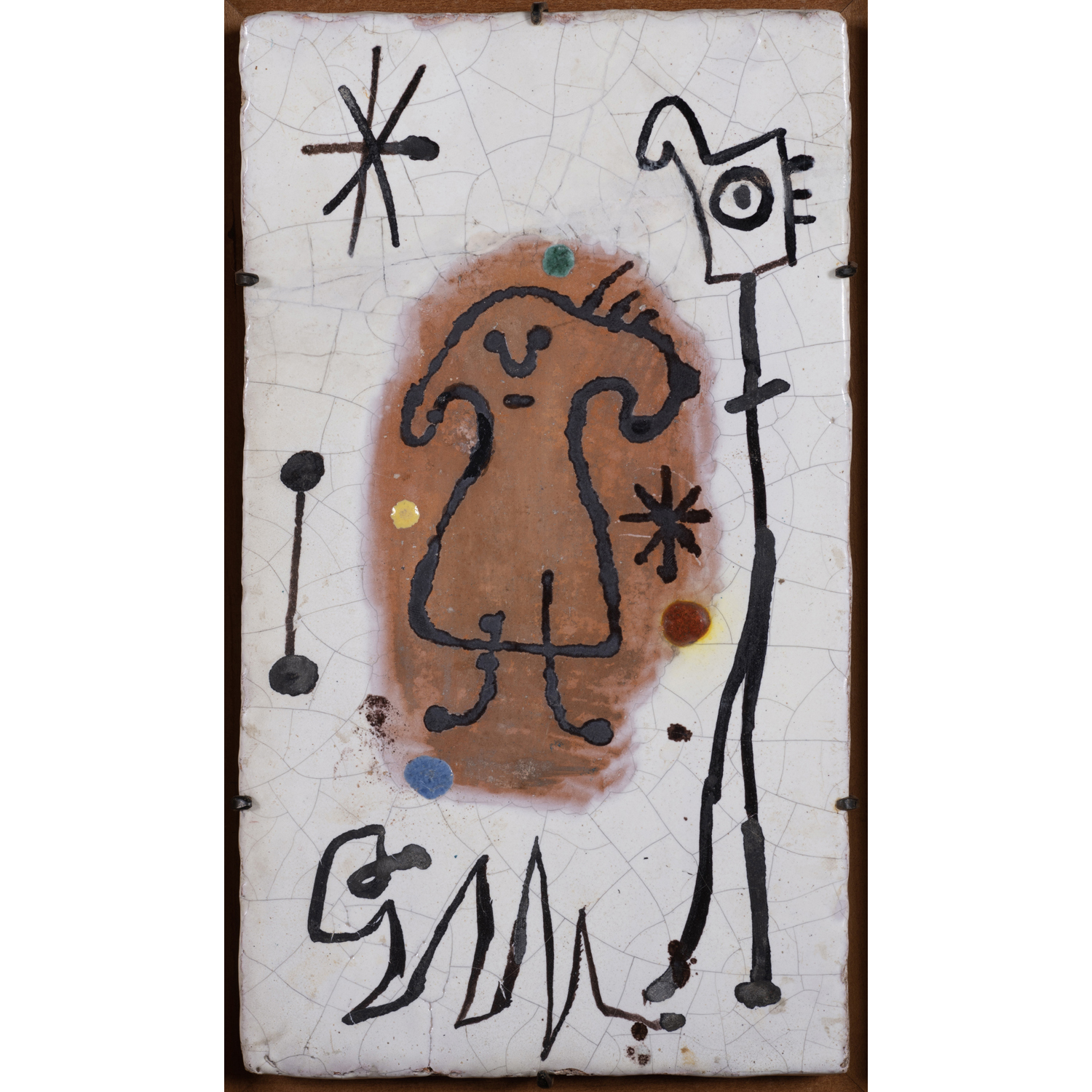 Joan Miró (1893-1983) Plaque, 1945 Céramique peinte Signée et datée au dos Pièce unique 22 × 12,5 cm Provenance : - Galerie Maeght, Paris - Ancienne Collection Terrin, Paris Bibliographie : - J. Pierre, J. Corredor-Matheos, Céramiques de Miró et Artigas, Ed. Maeght, Paris, 1974, reproduit sous le n°24, p. 22 - F. Miralles, Llorens Artigas, Ed. Poligrafa, Barcelone, 1992, reproduit sous le n°594, p. 263 - J. Punyet Miró, J. Gardy Artigas, Joan Miró, Josep Llorens Artigas : Ceramics : catalogue raisonné, 1941-1981, Ed. D. Lelong, Paris, reproduit en couleur sous le n°35, p. 51 Exposition : Paris, Galerie Maeght, Joan Miró, Derrière le Miroir, 1956, reproduit sous le n°26