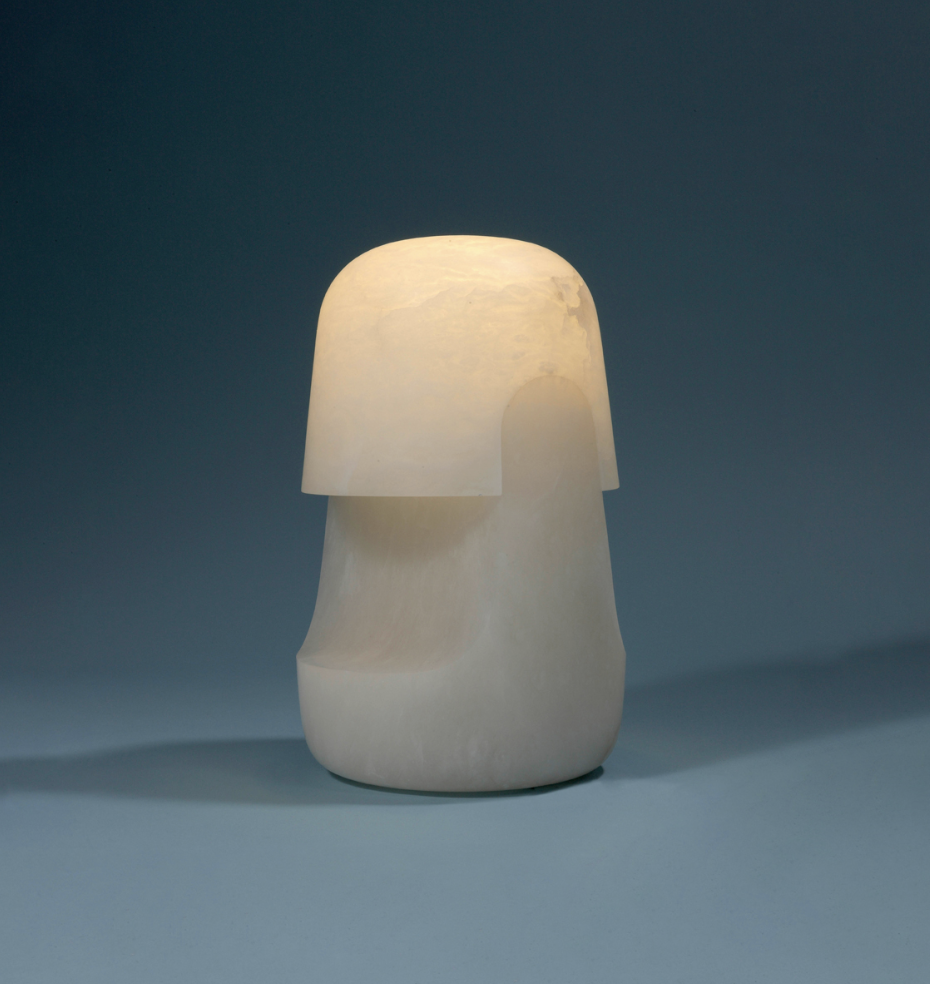 Eric Schmitt (né en 1955) Lampyre - Epreuve d'artiste 4 Lampe de table Albâtre Édition Cat-Berro, limitée à 20 exemplaires + 4 E.A. et épuisée Monogramme de l'artiste et numérotée Modèle créé en 2008
