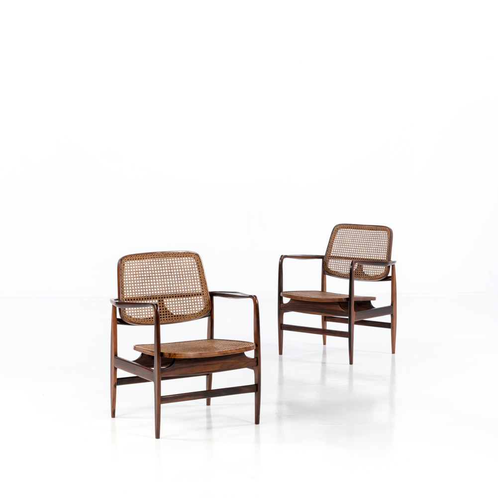 Lot 91 - Sergio Rodrigues (1927-2014)  Mod&egrave;le Oscar