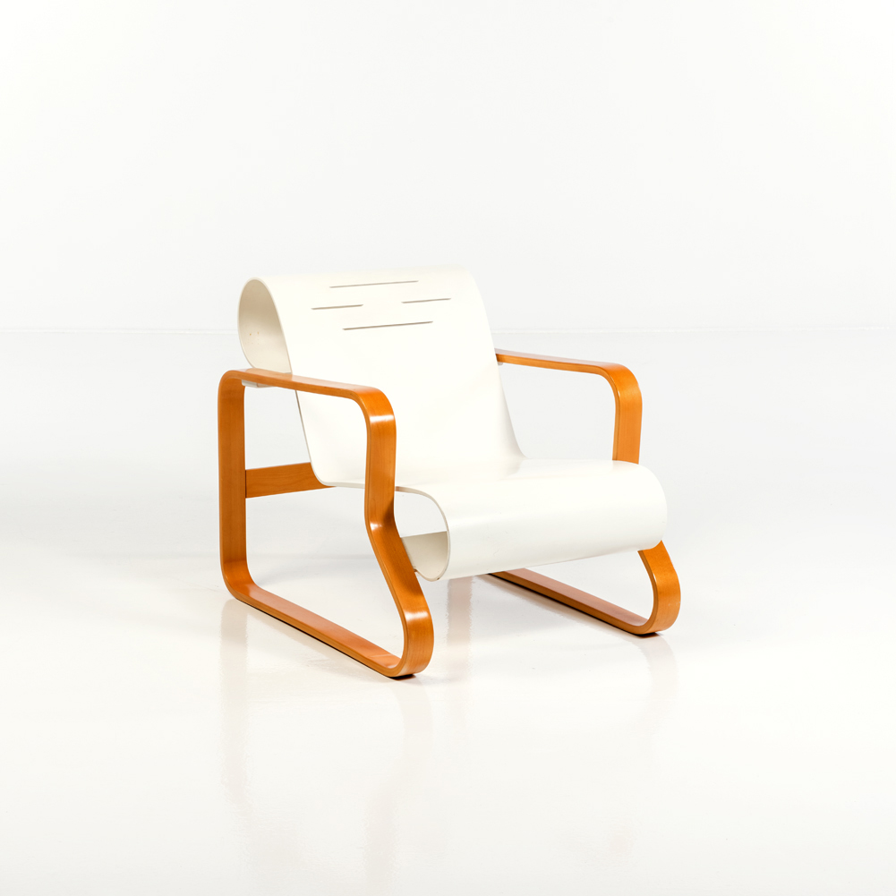 Lot 5 - Alvar Aalto (1898-1976) Modèle Pamio 41