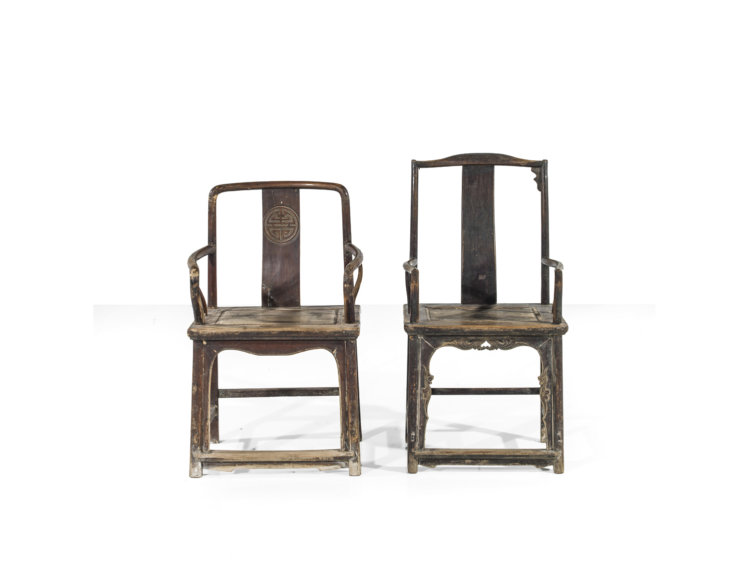 Lot 127 - Ai Weiwei (né en 1957) Fairytale-1001 chairs, 2007