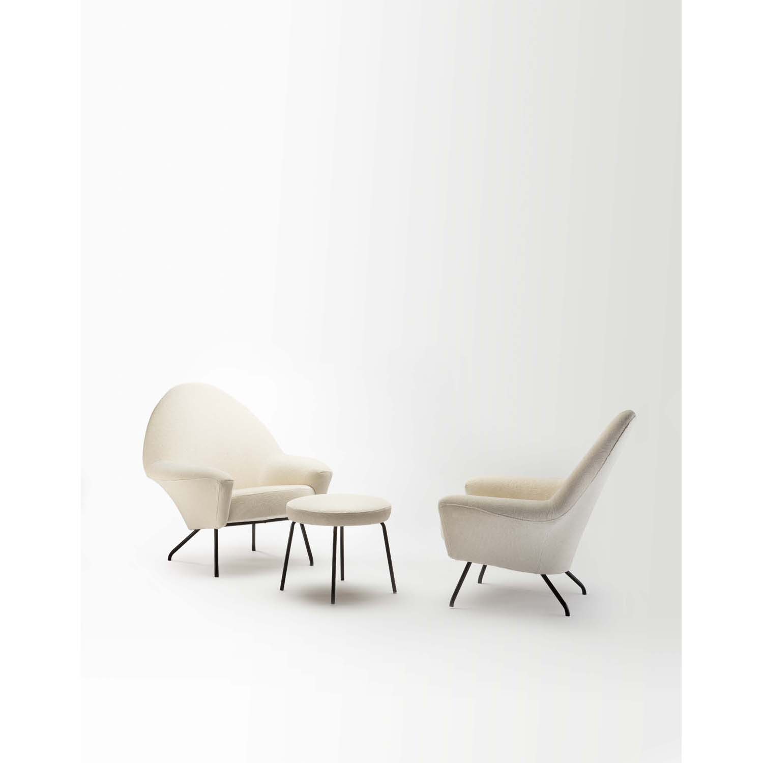 Joseph-André Motte (1925-2013) Pair of armchairs, model 770 and a