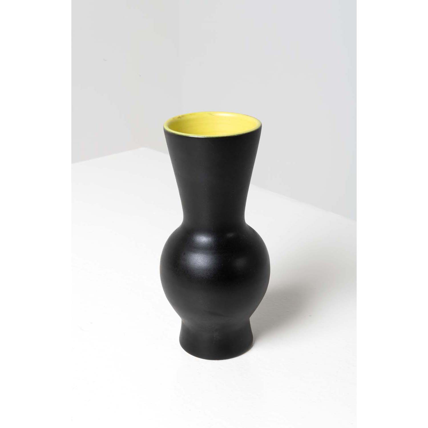 Pol Chambost (1906-1983) Vase modèle '832' | Piasa