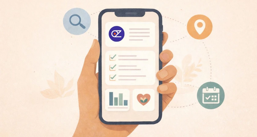 Main tenant un smartphone affichant des icônes de check-list, graphiques, localisation et calendrier, symbolisant la gestion et l'organisation mobile.