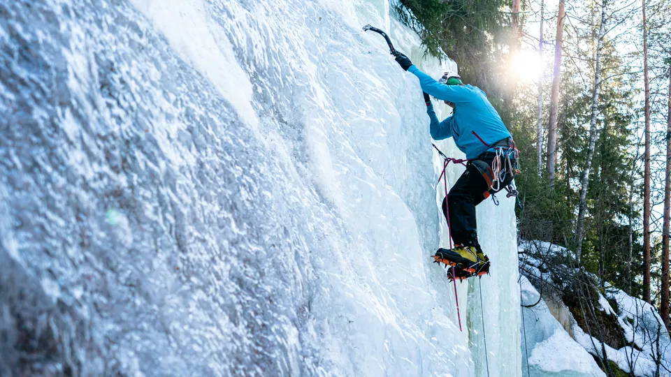 Climbing in the moulins of the Mer de Glace: head into the heart of Chamonix's glacier