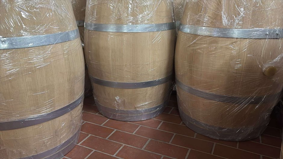 Offre R-14H8B7 — 225 Litres Vin Rouge
