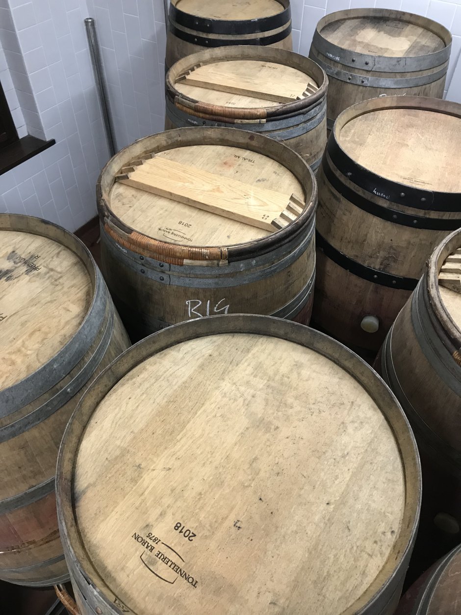 Offre R-UZZ8ED — 225 Litres Vin Rouge