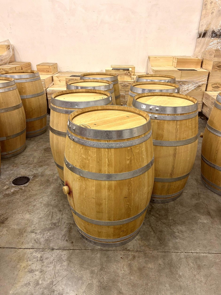 Offre R-12Z7YM — 225 Litres Vin Rouge