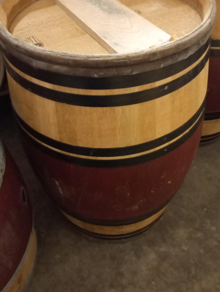 Red Wine,28 oak barrels,Wood origin : ,France Origin