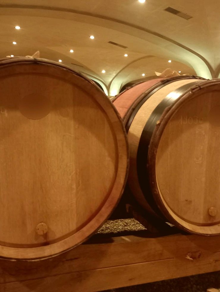 Red Wine,32 oak barrels,Wood origin : ,France Origin