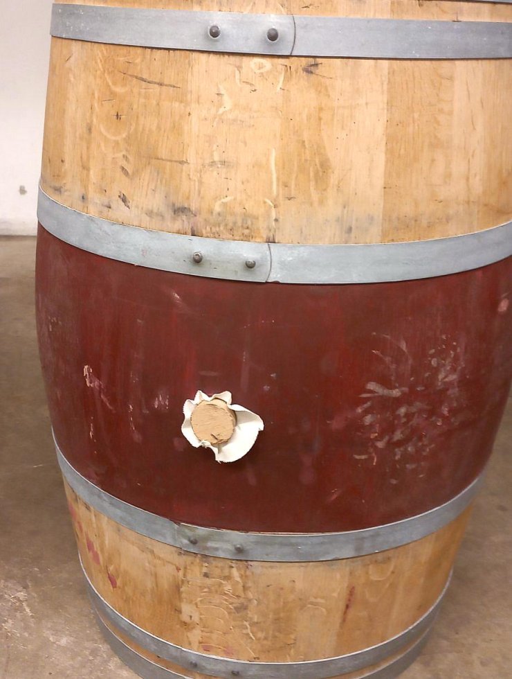Red Wine,48 oak barrels,Wood origin : ,France Origin