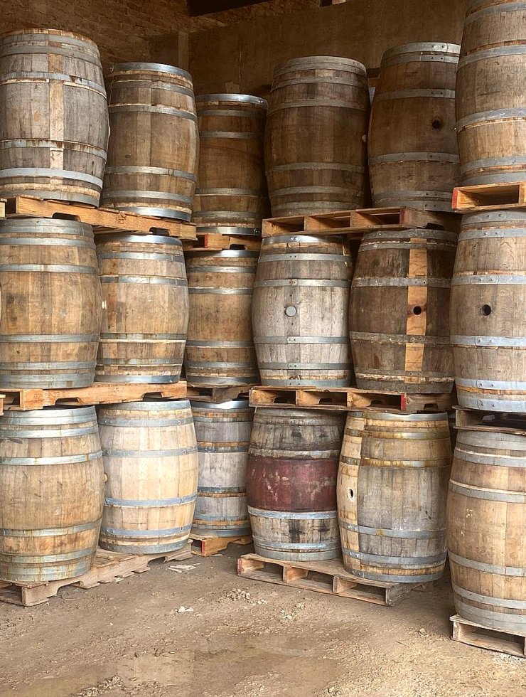 Vin Rouge,2000 fûts,Provenance bois : ,France