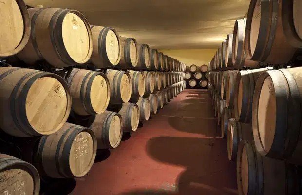 Red Wine,28 oak barrels,Wood origin : ,France Origin