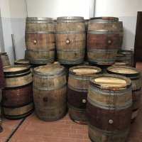 Offre R-UZZ8ED — 225 Litres Vin Rouge