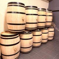 Offre R-BLWVQ8 — 225 Litres Vin Rouge