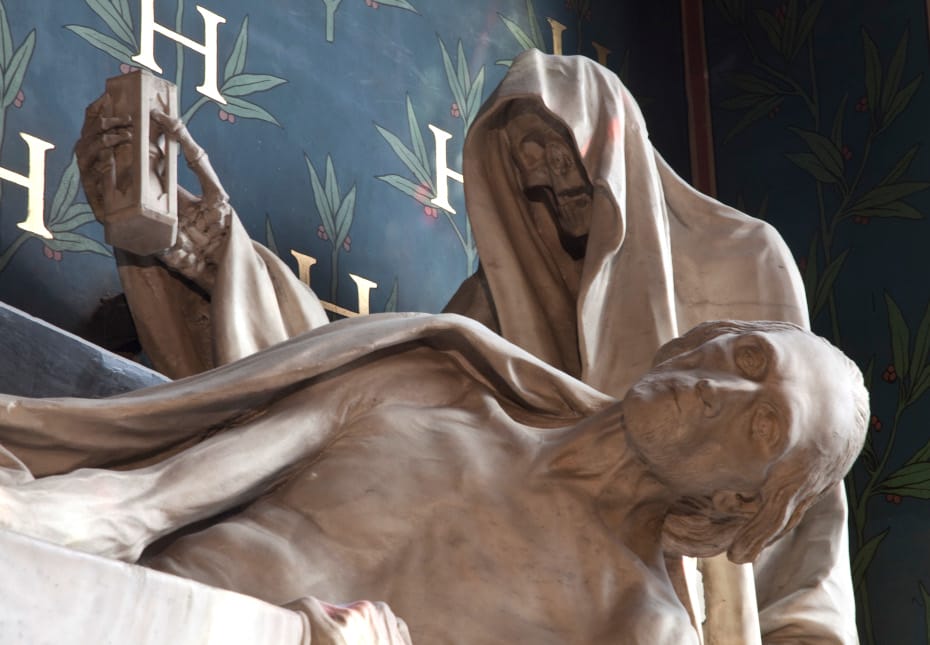 Détails de la sculpture du mausolée du compte d'Harcourt, vue rapprochée du compte d'Harcourt