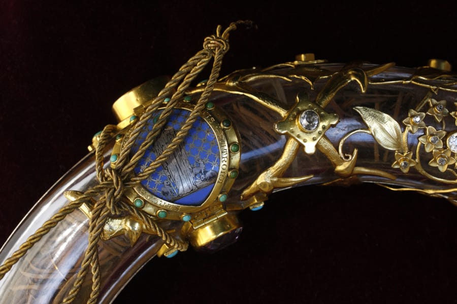 Les Reliques de la Passion, gros plan sur la sainte Couronne d'Epines