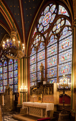 Vitrail de la vie de la Vierge