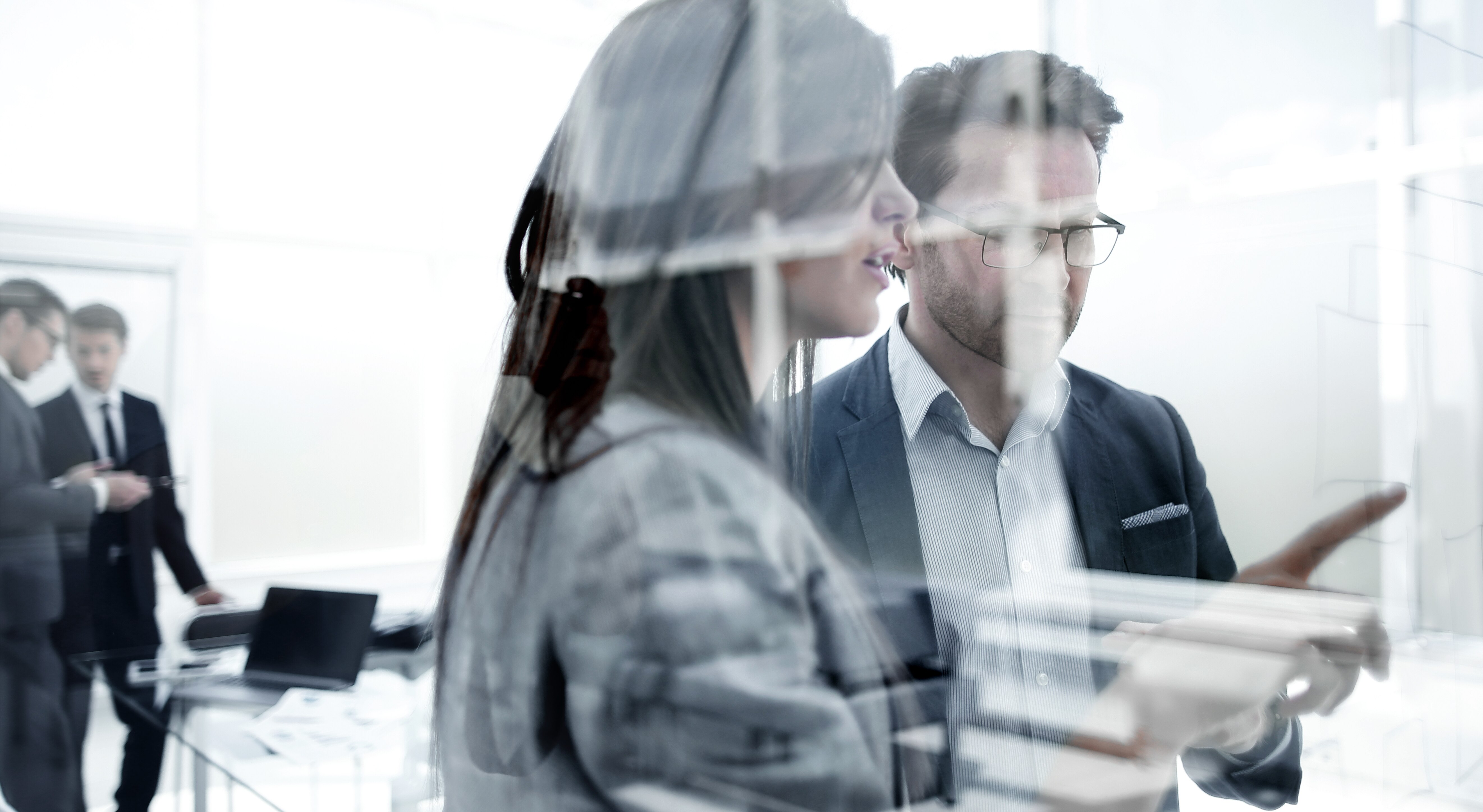 A team meeting in an office