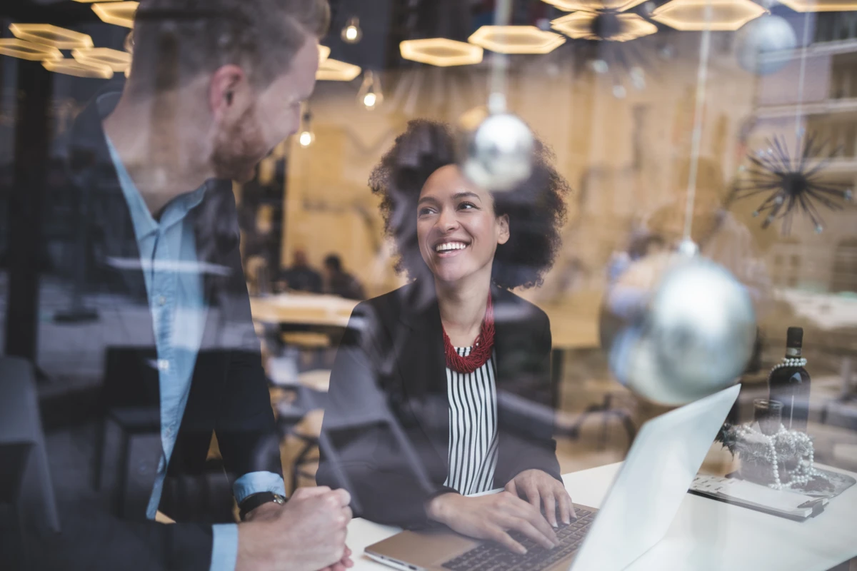 Chèr.e CEO, Vos marchés évoluent de plus en plus vite. Notre conseil métiers et tech est le meilleur accélérateur de votre transformation. Sincèrement.